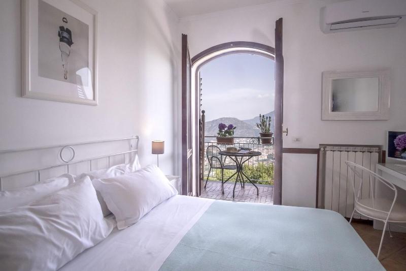 Villa Monica B&B Сорренто Экстерьер фото